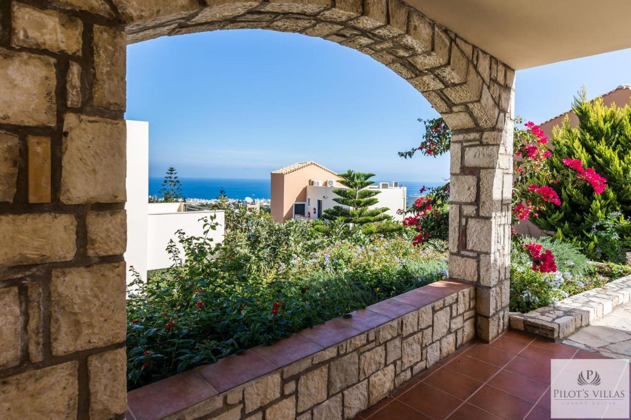 Pilot'S Villas Luxury Suites Hersonissos (Crete) Exterior foto