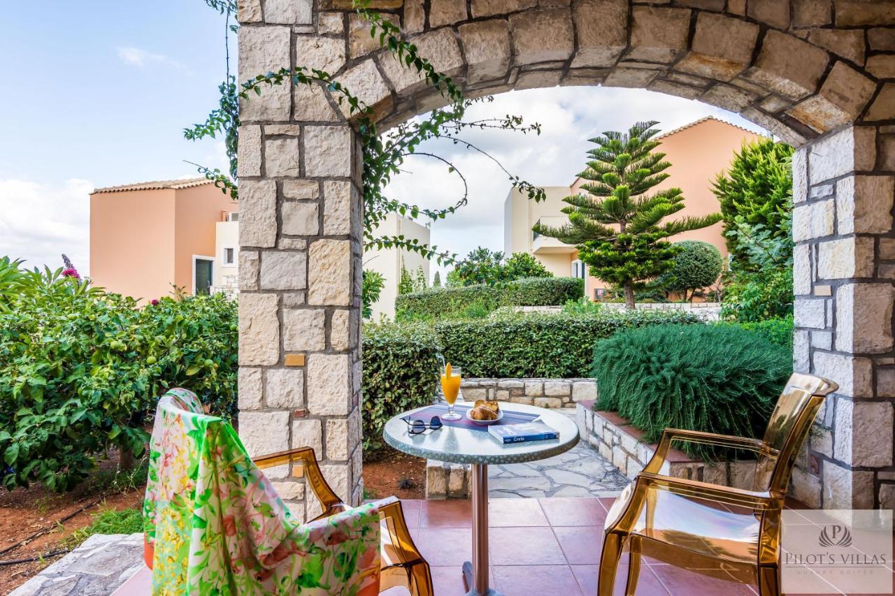Pilot'S Villas Luxury Suites Hersonissos (Crete) Exterior foto