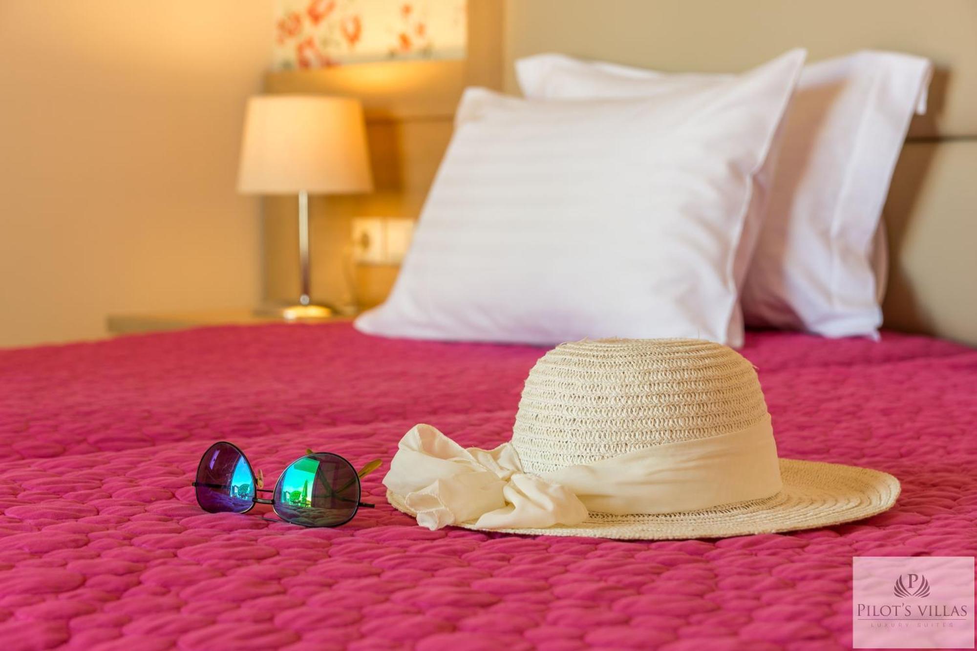 Pilot'S Villas Luxury Suites Hersonissos (Crete) Quarto foto